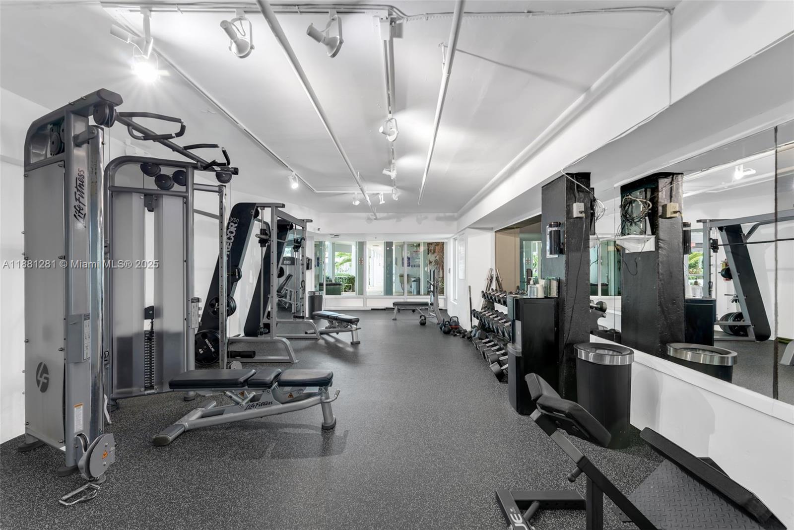 5055 Collins Ave # 7N