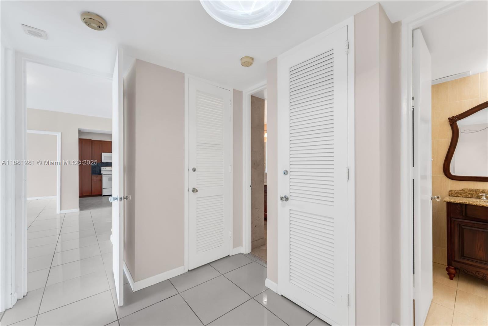 5055 Collins Ave # 7N