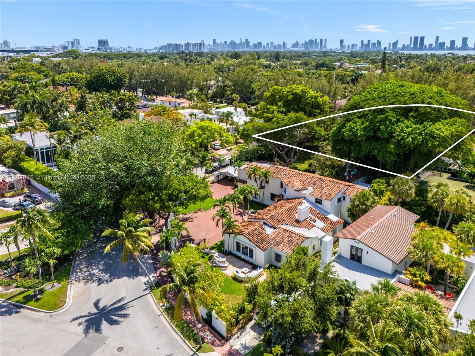 3501 Pine Tree Drive
