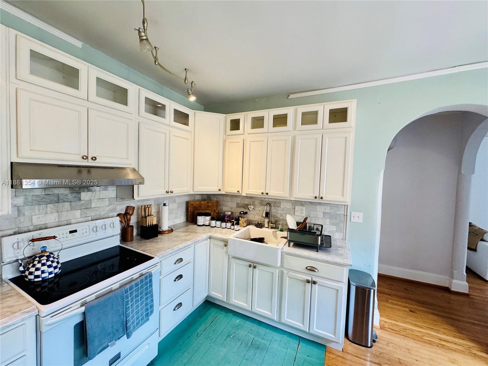 3224 Biscayne Blvd # A2