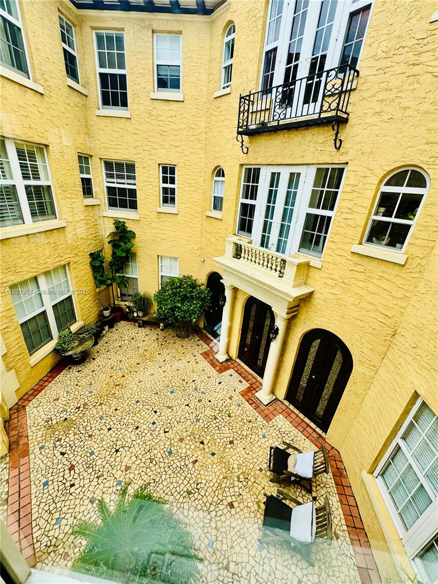 3224 Biscayne Blvd # A2