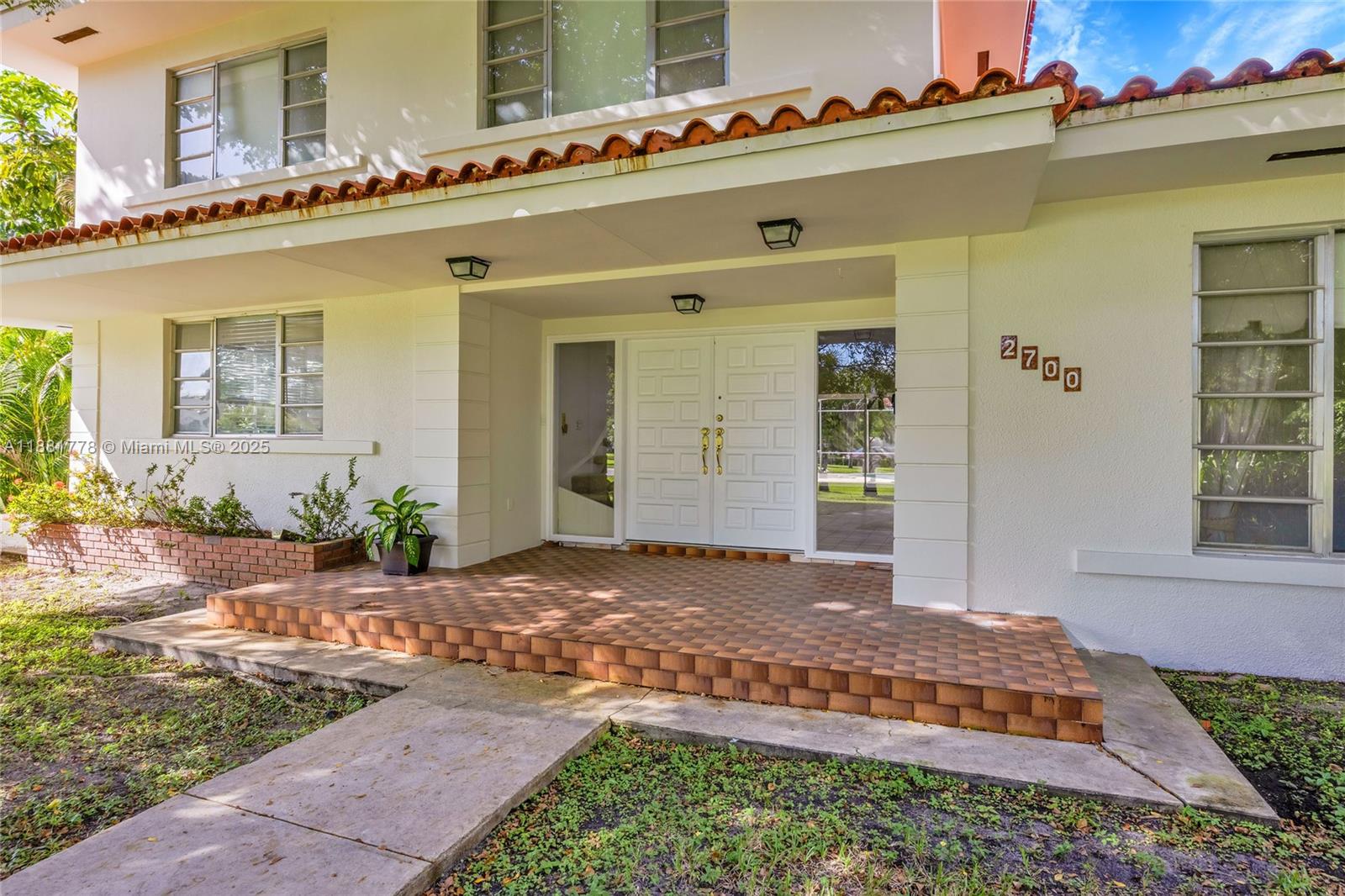 2700 Granada Blvd