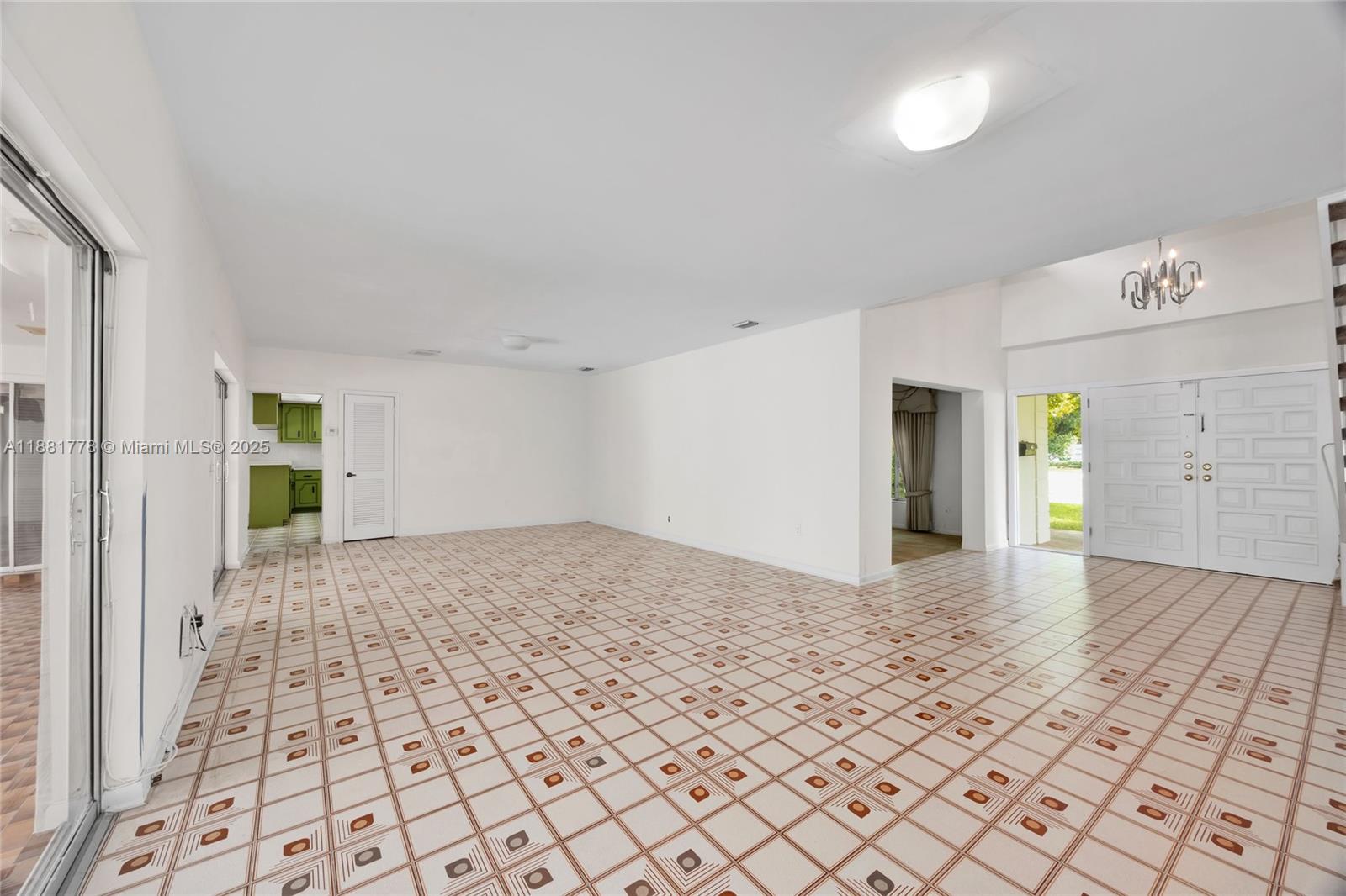 2700 Granada Blvd