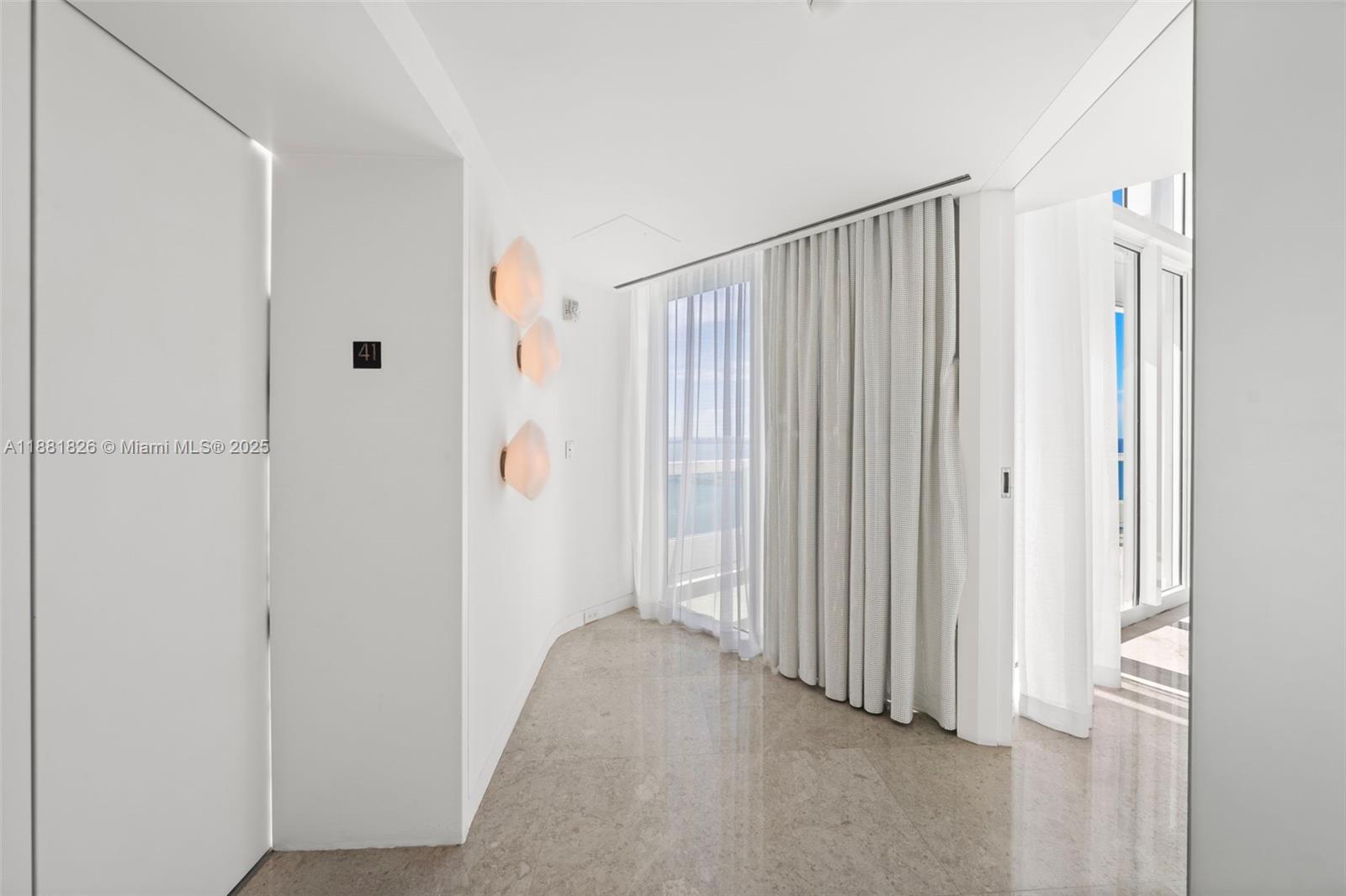 1643 Brickell Ave # 4102