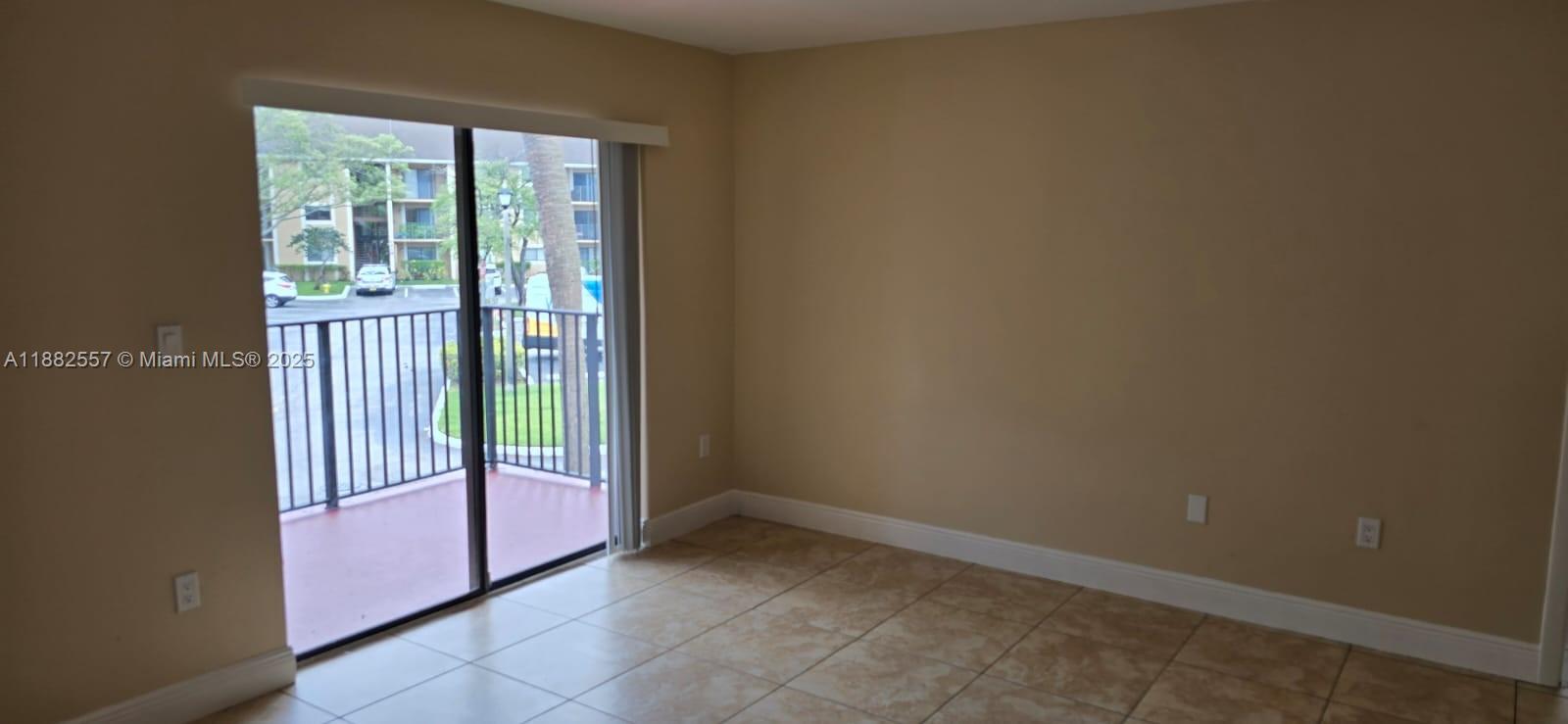 9491 S Palm Cir S # 201