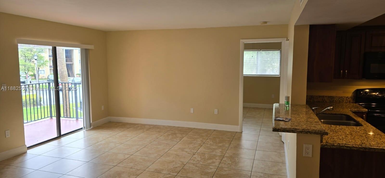 9491 S Palm Cir S # 201