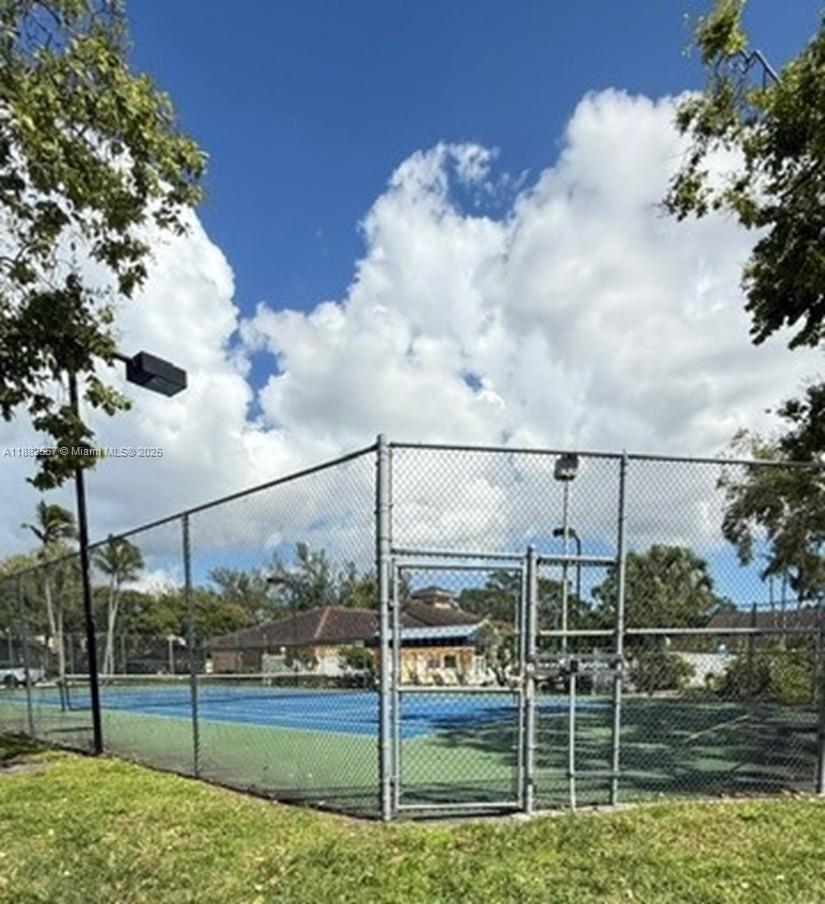 9491 S Palm Cir S # 201