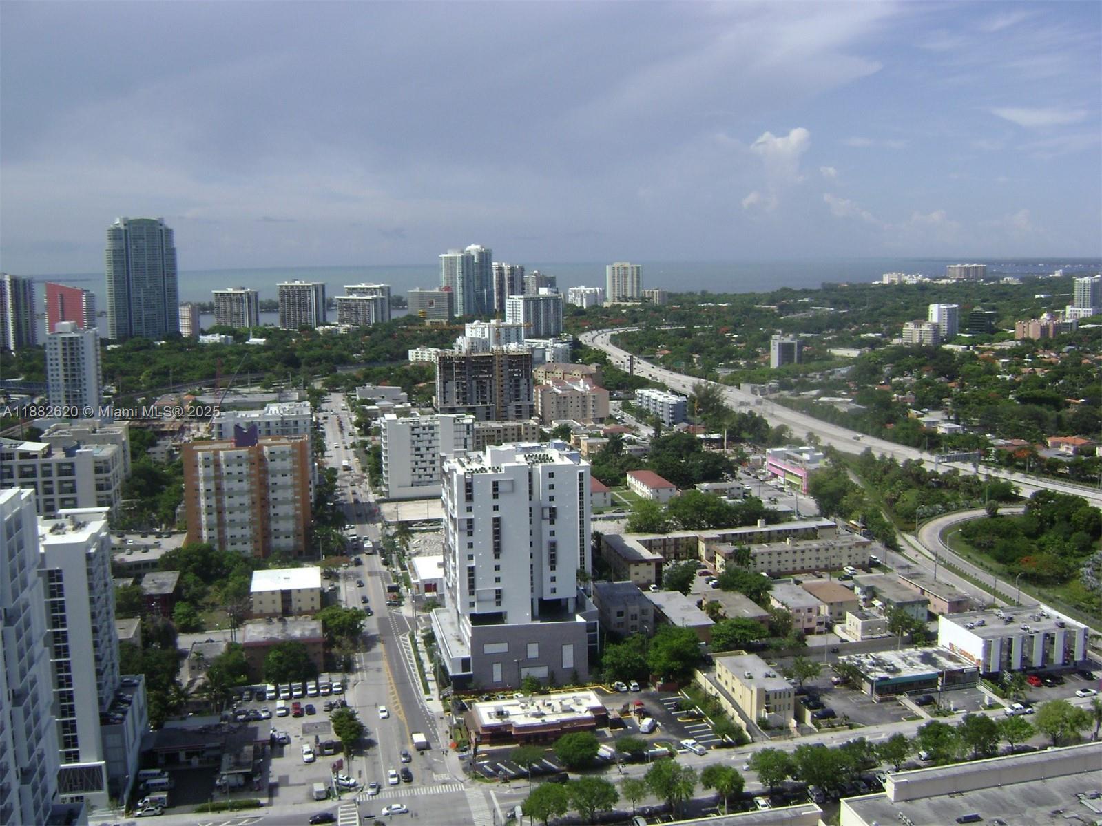 185 SW 7th St # 3302