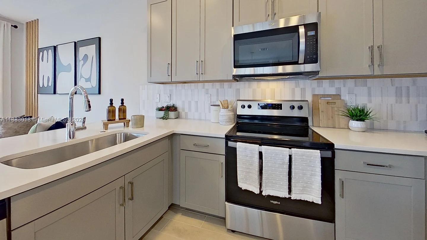 17132 SW 2nd Cir # 17132