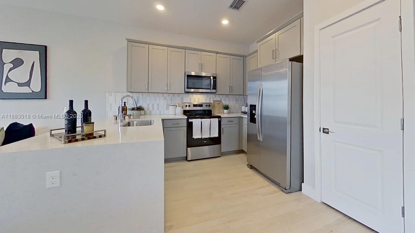 17132 SW 2nd Cir # 17132