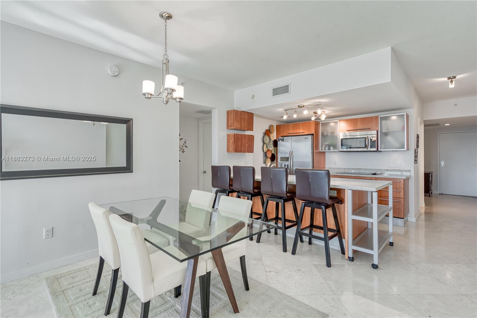 185 SW 7th St # 2002