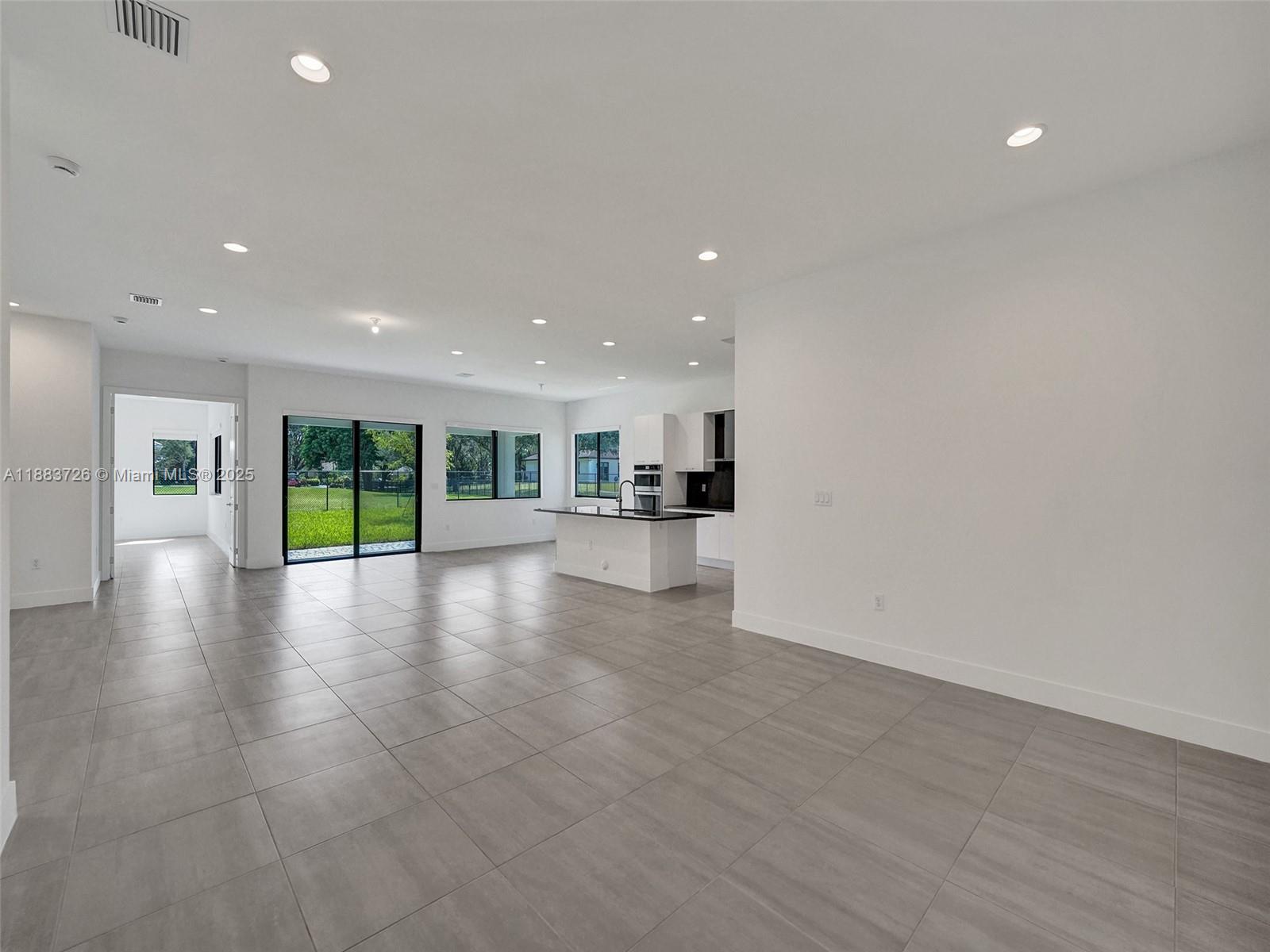 5736 SW 104th Ter # 5736