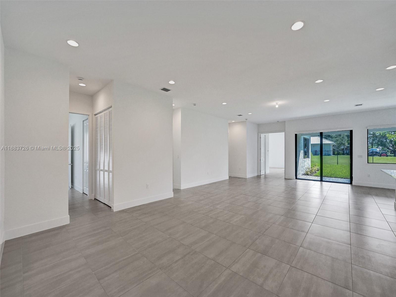 5736 SW 104th Ter # 5736