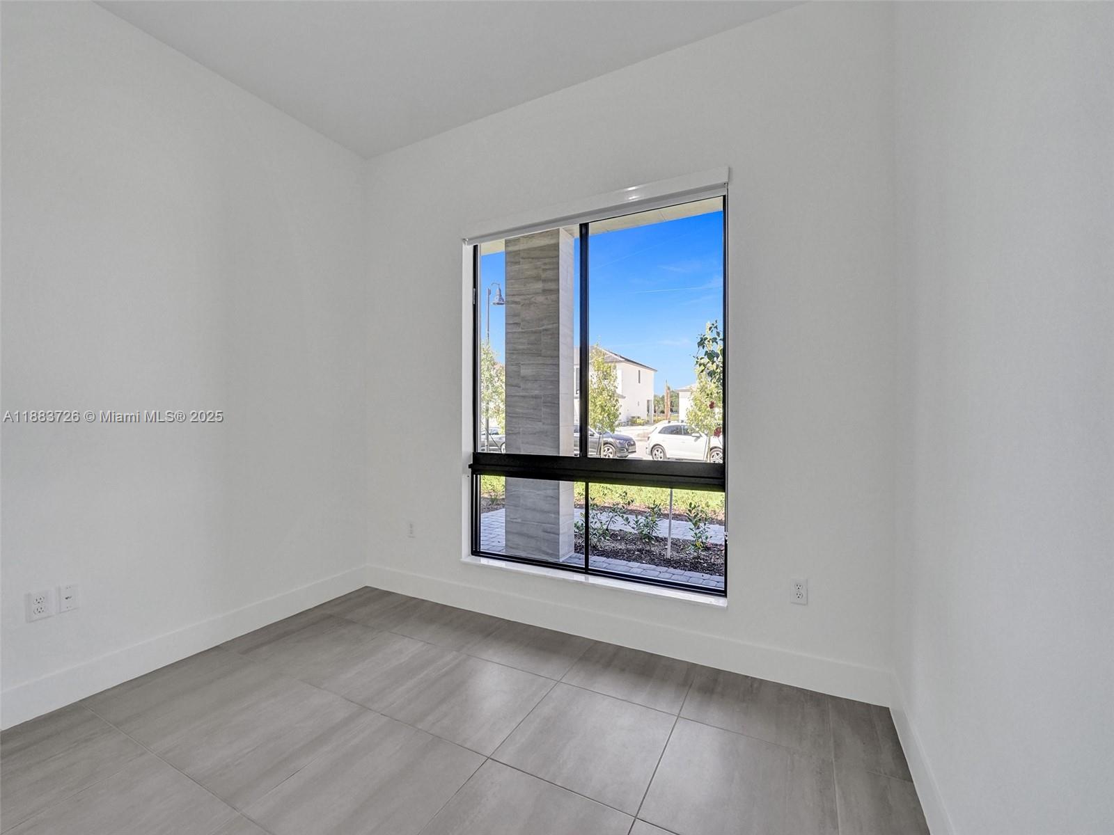 5736 SW 104th Ter # 5736