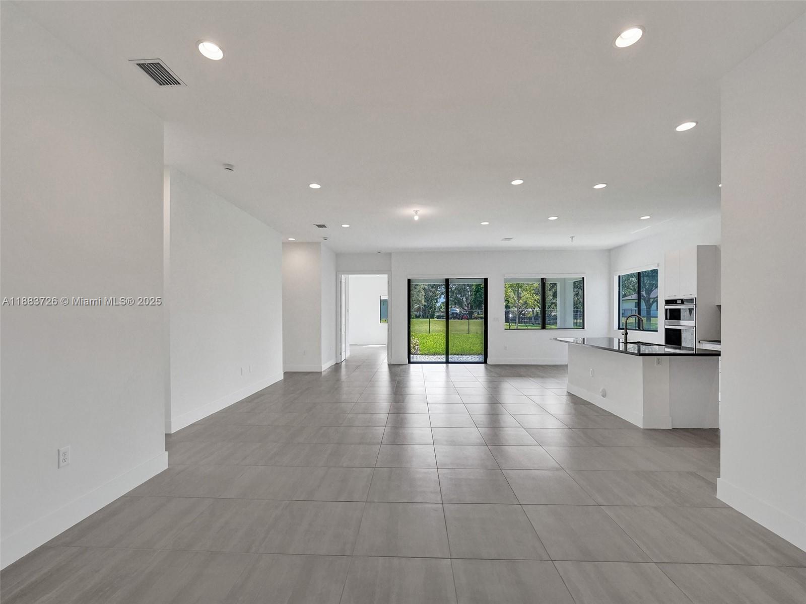 5736 SW 104th Ter # 5736