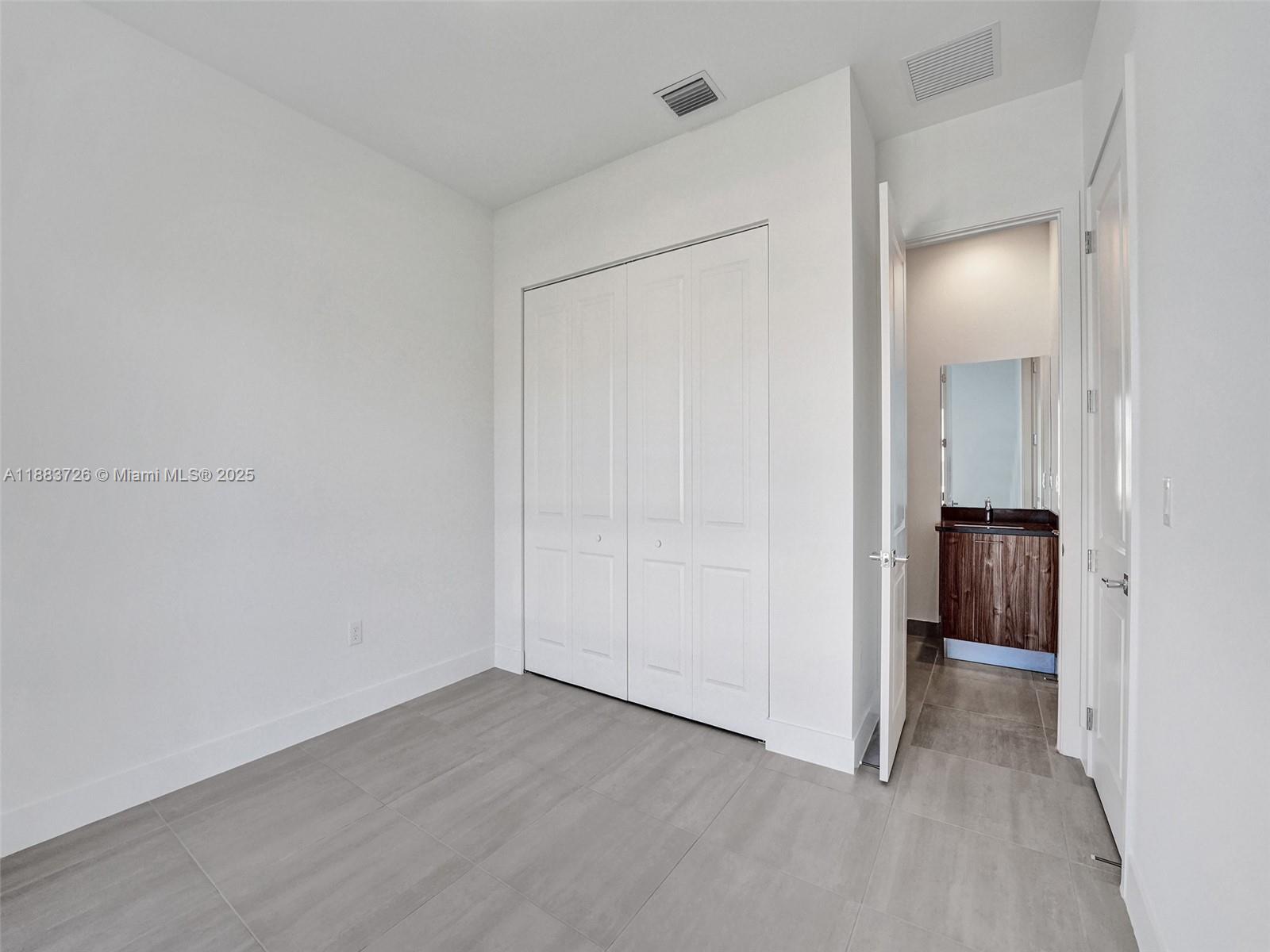 5736 SW 104th Ter # 5736