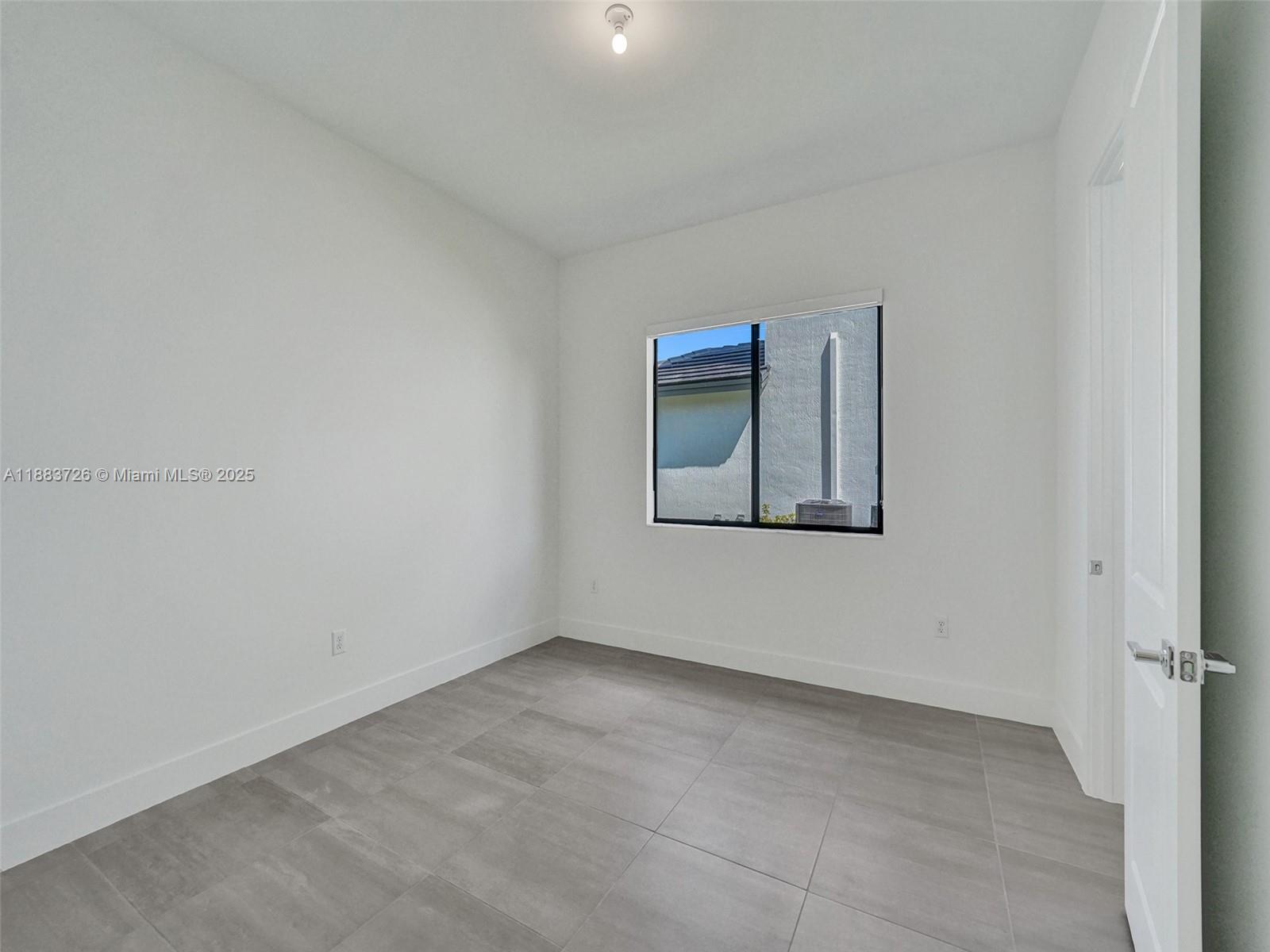 5736 SW 104th Ter # 5736