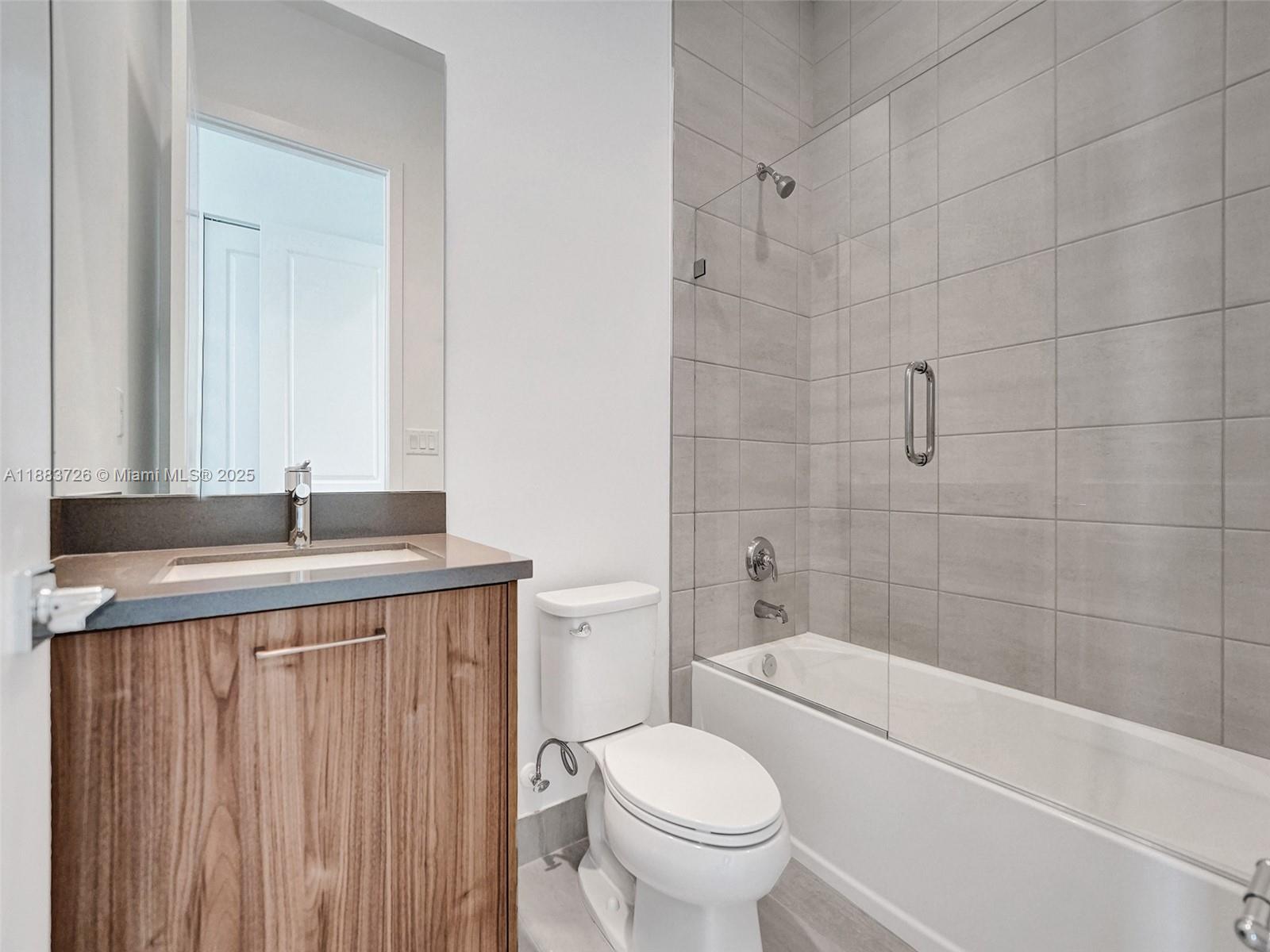 5736 SW 104th Ter # 5736