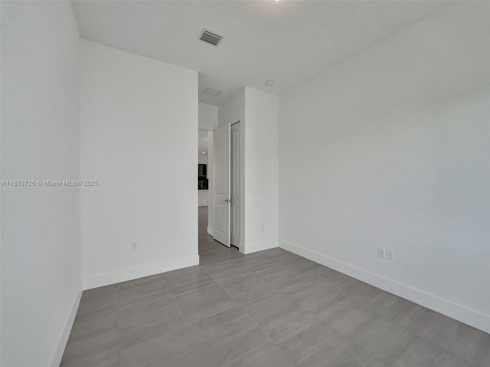 5736 SW 104th Ter # 5736