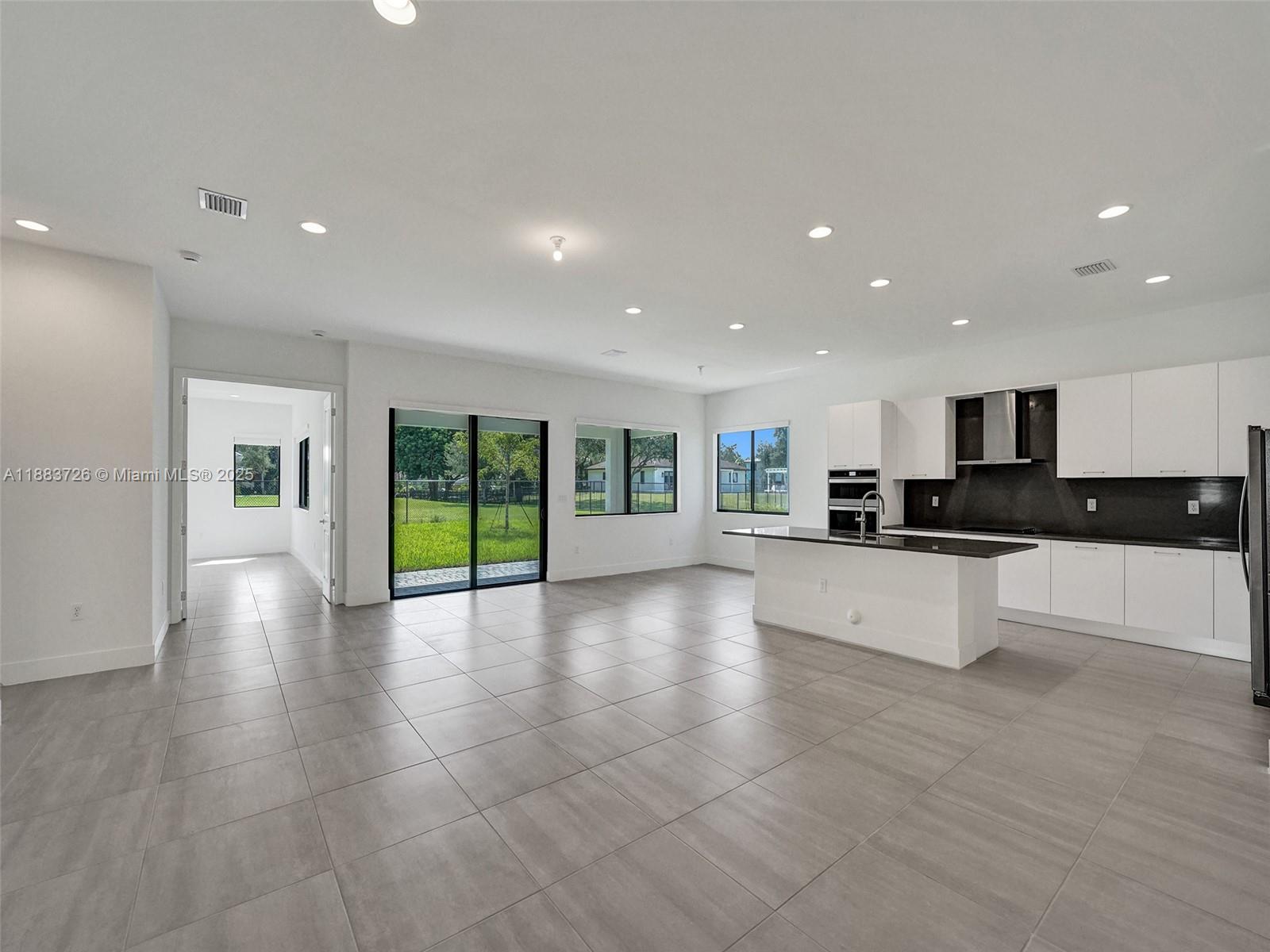 5736 SW 104th Ter # 5736