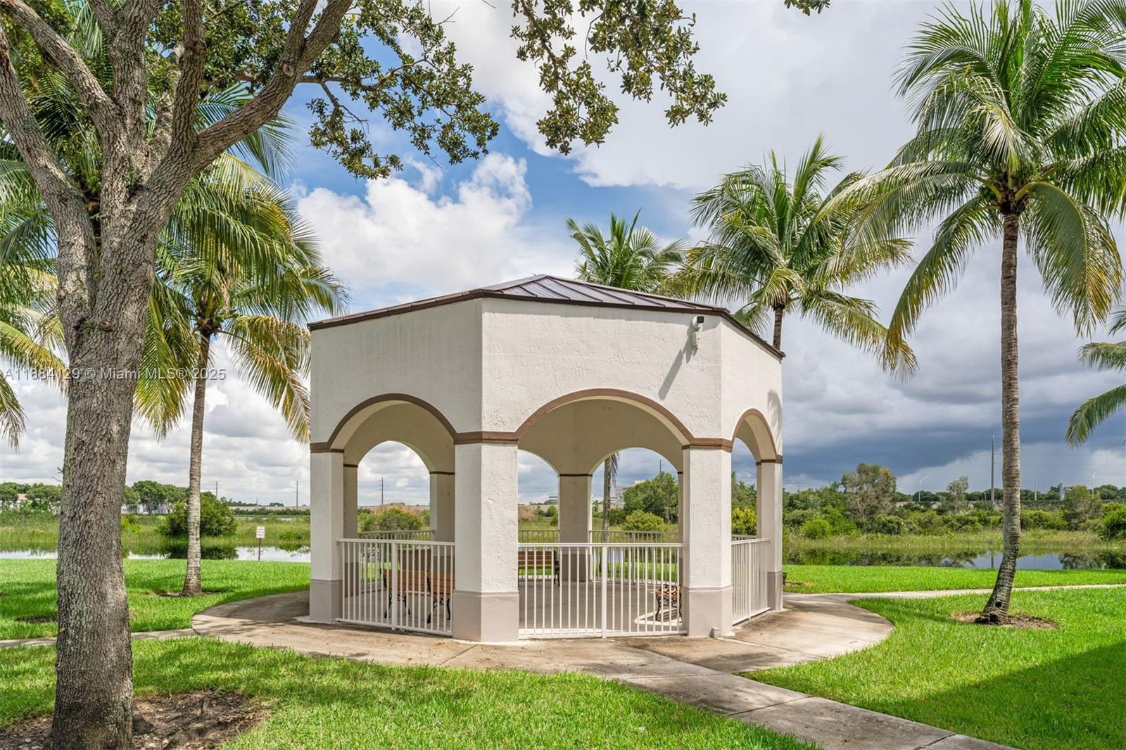 4381 SW 160th Ave # 208