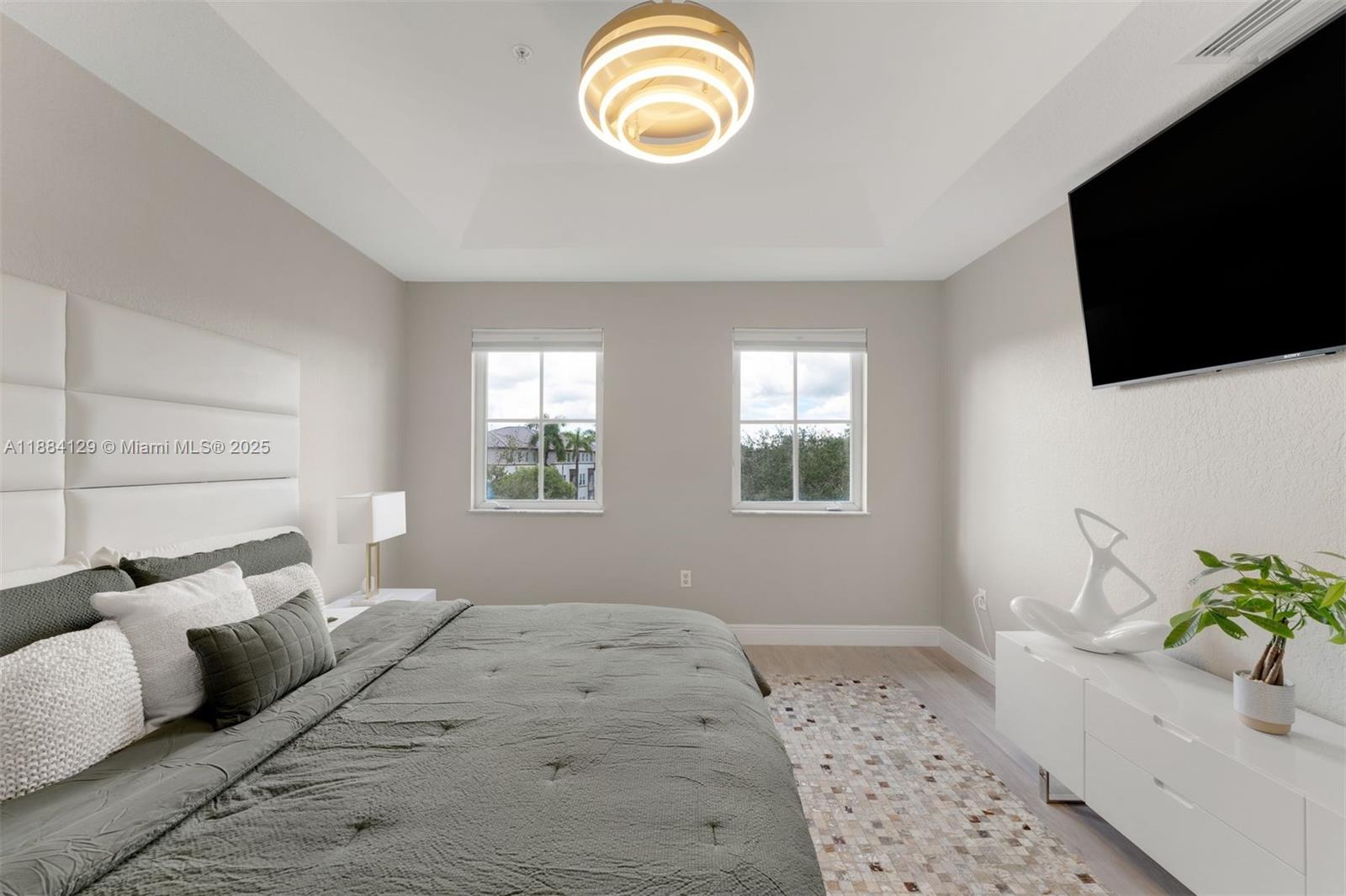 4381 SW 160th Ave # 208