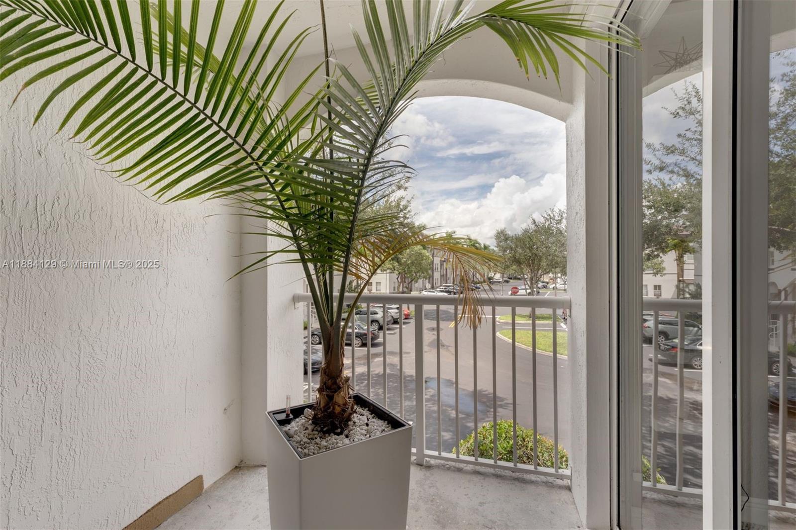 4381 SW 160th Ave # 208