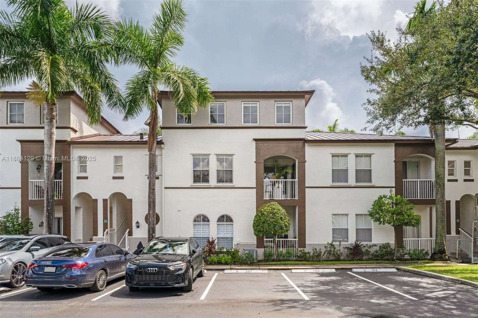 4381 SW 160th Ave # 208