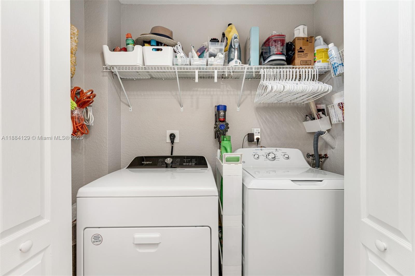 4381 SW 160th Ave # 208