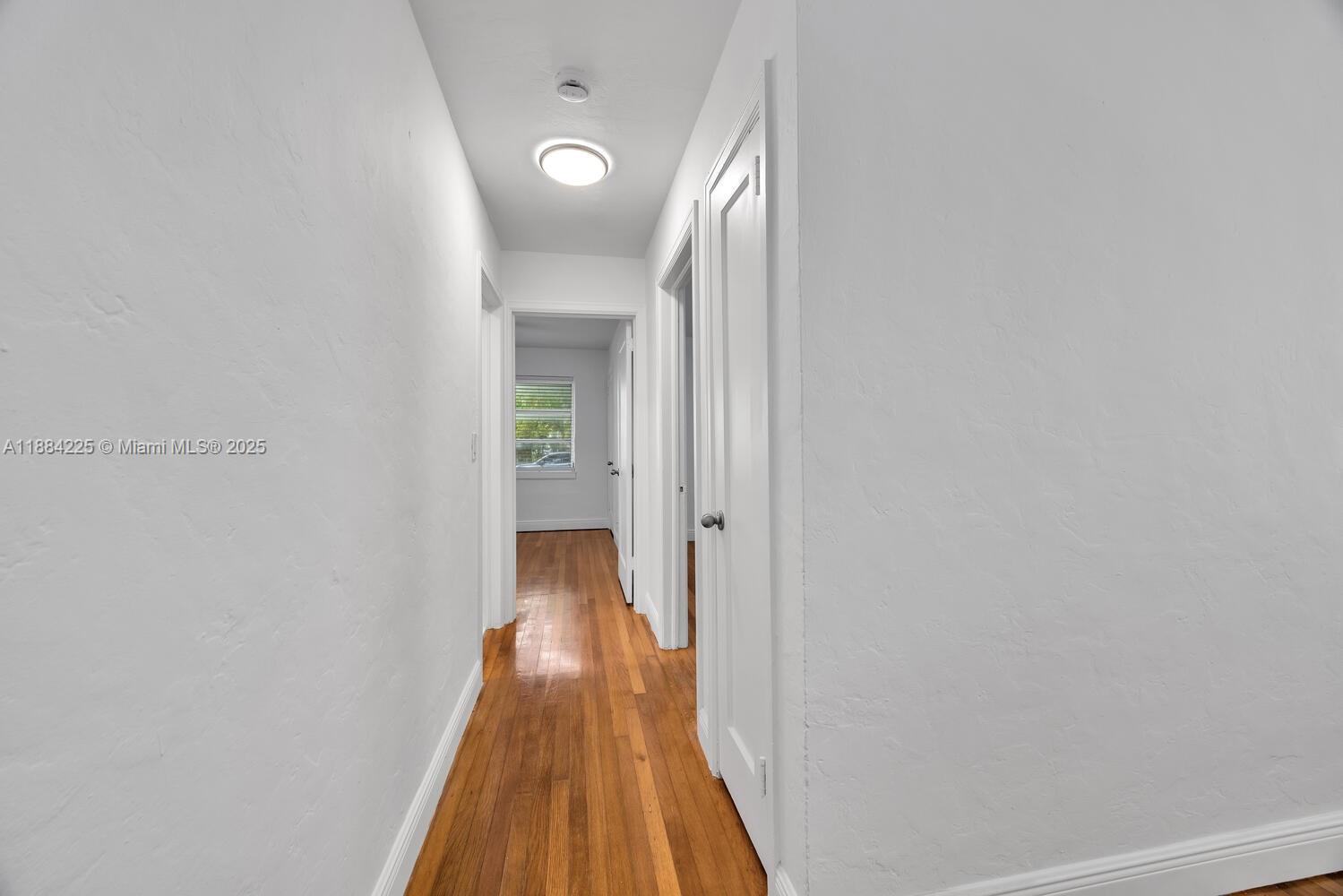 23 Phoenetia Ave # 2