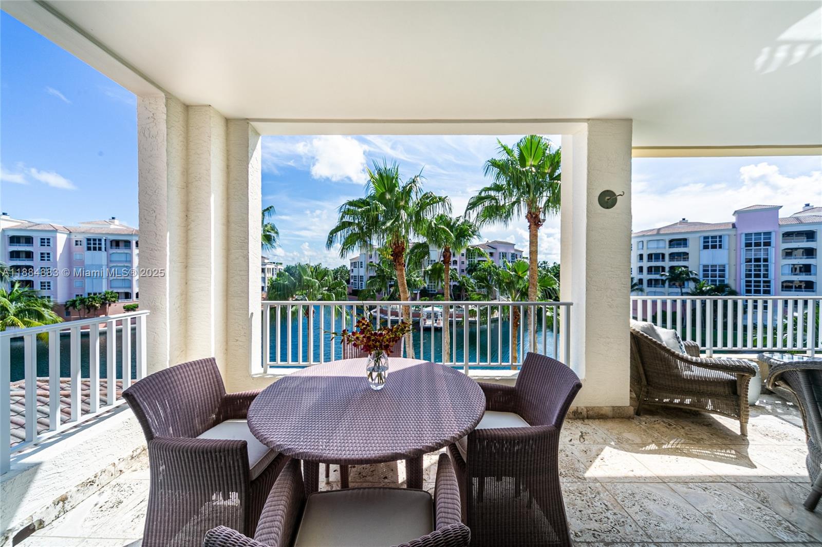 707 Crandon Blvd # 408