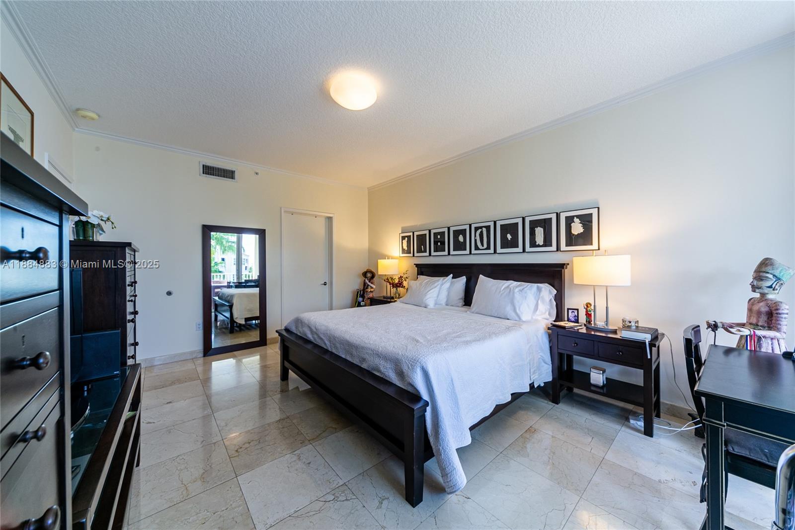 707 Crandon Blvd # 408