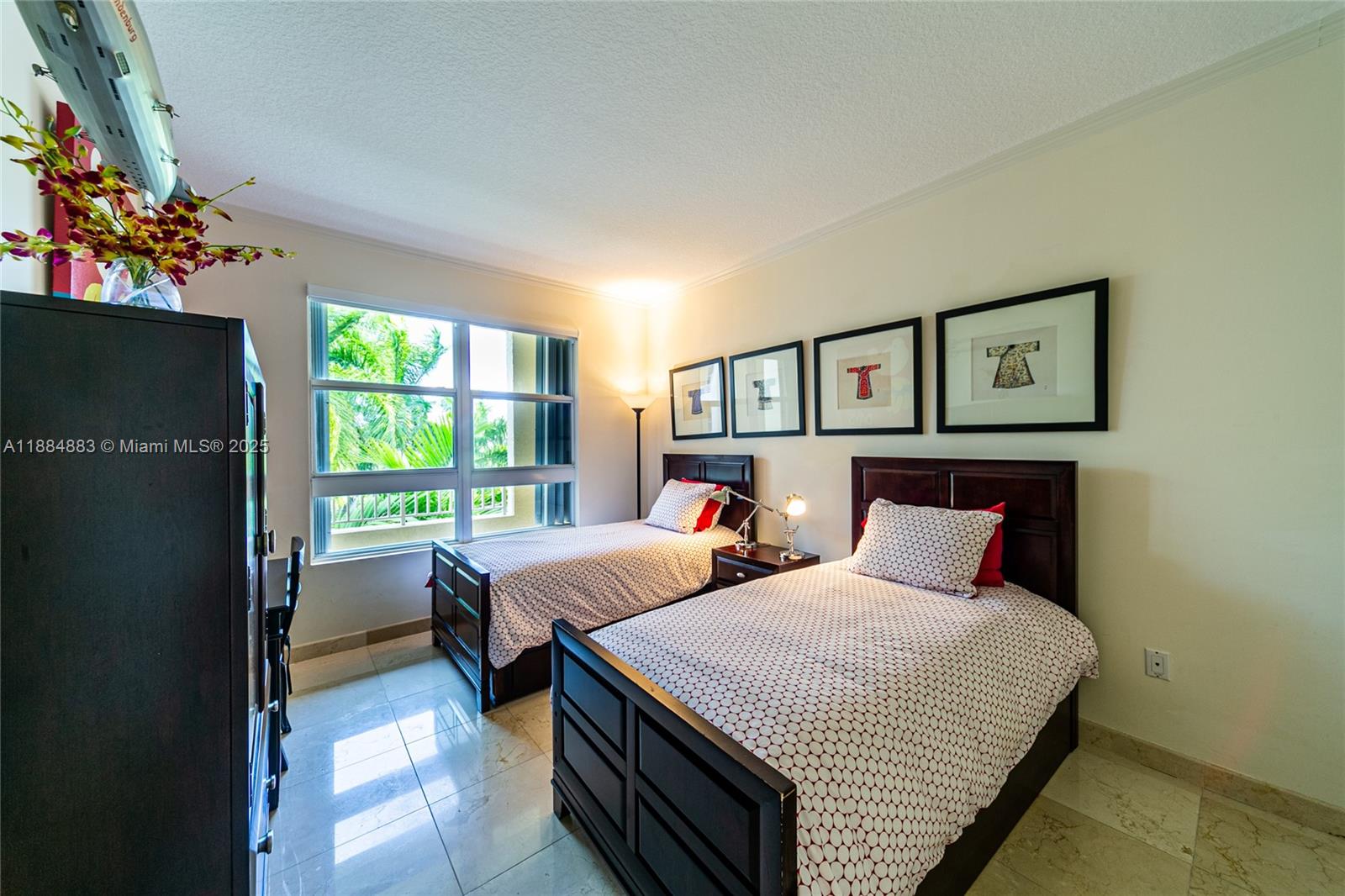 707 Crandon Blvd # 408