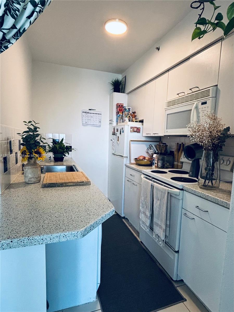 1500 Bay Road # 810S