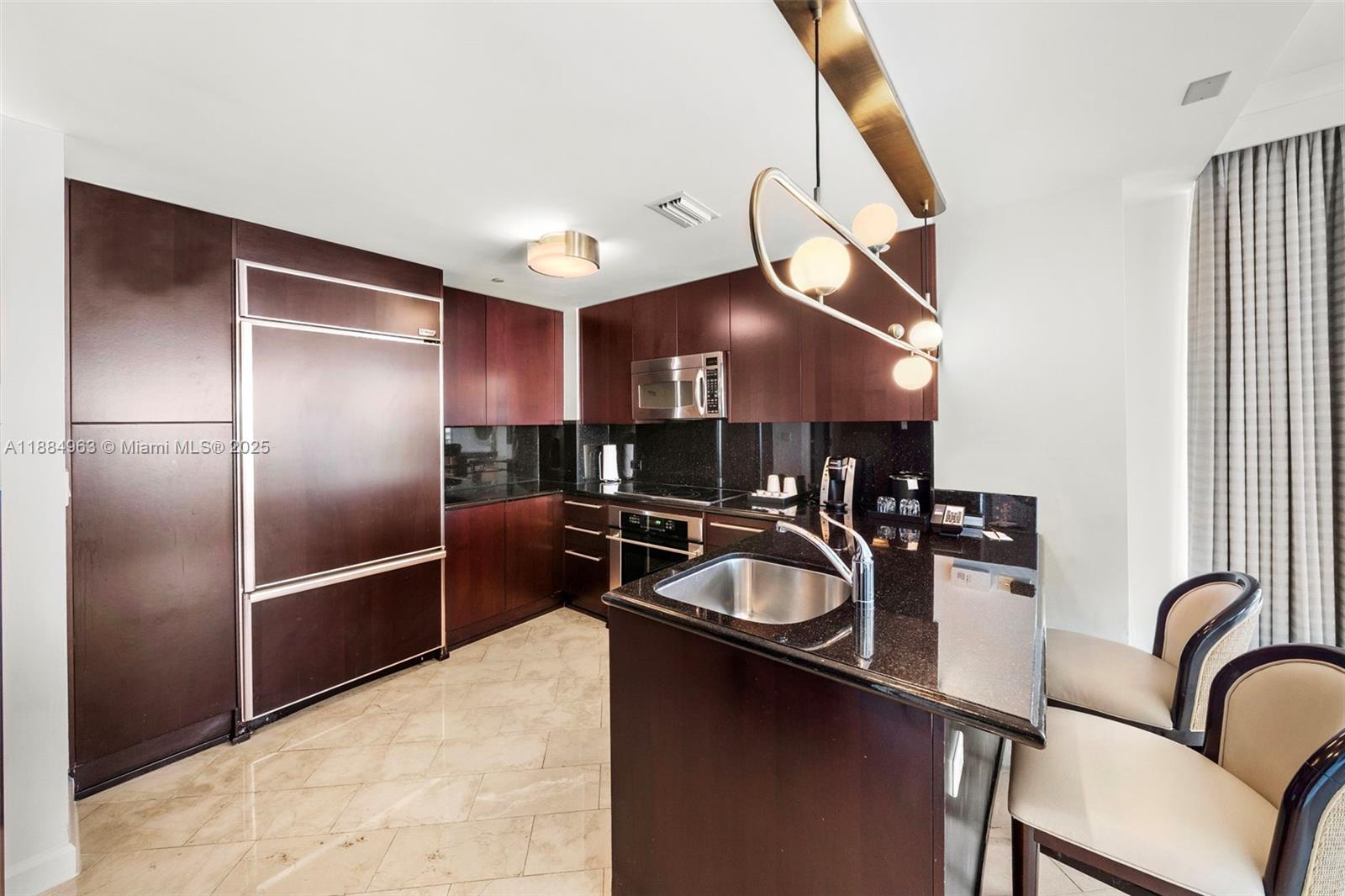 4391 Collins Ave # 410