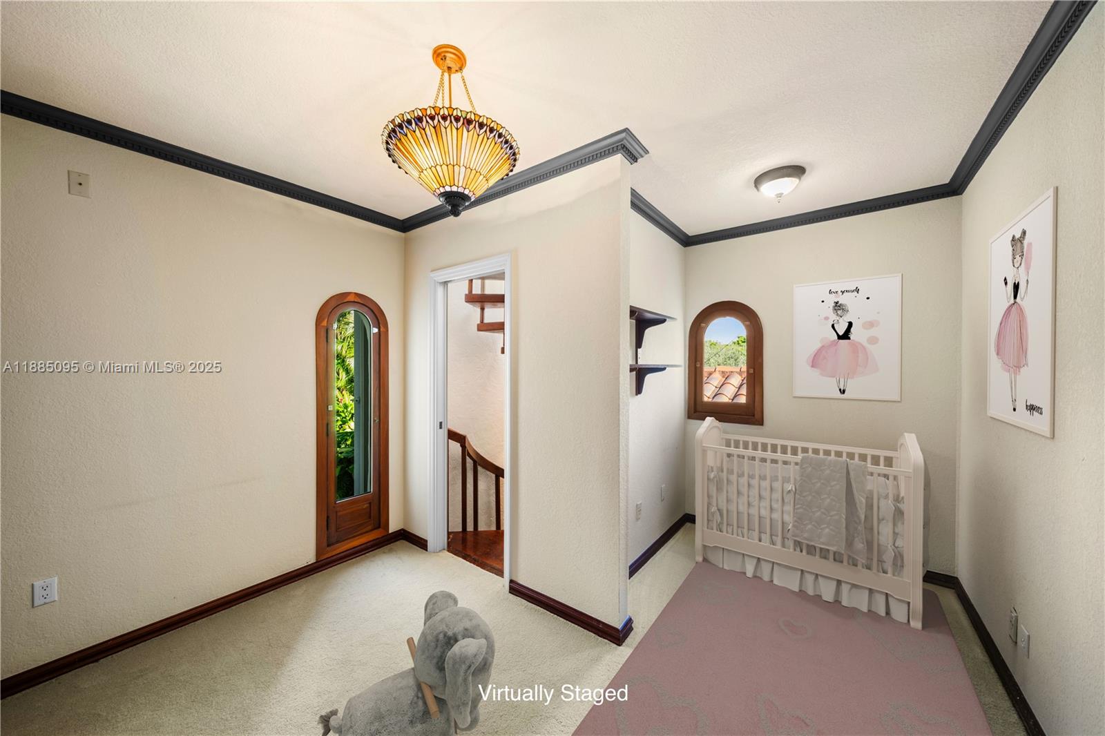 225 Alesio Ave