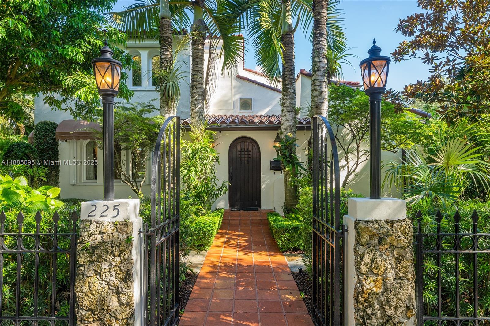 225 Alesio Ave