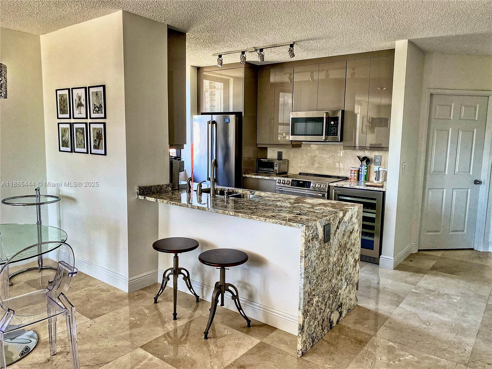 651 Okeechobee Blvd # 811