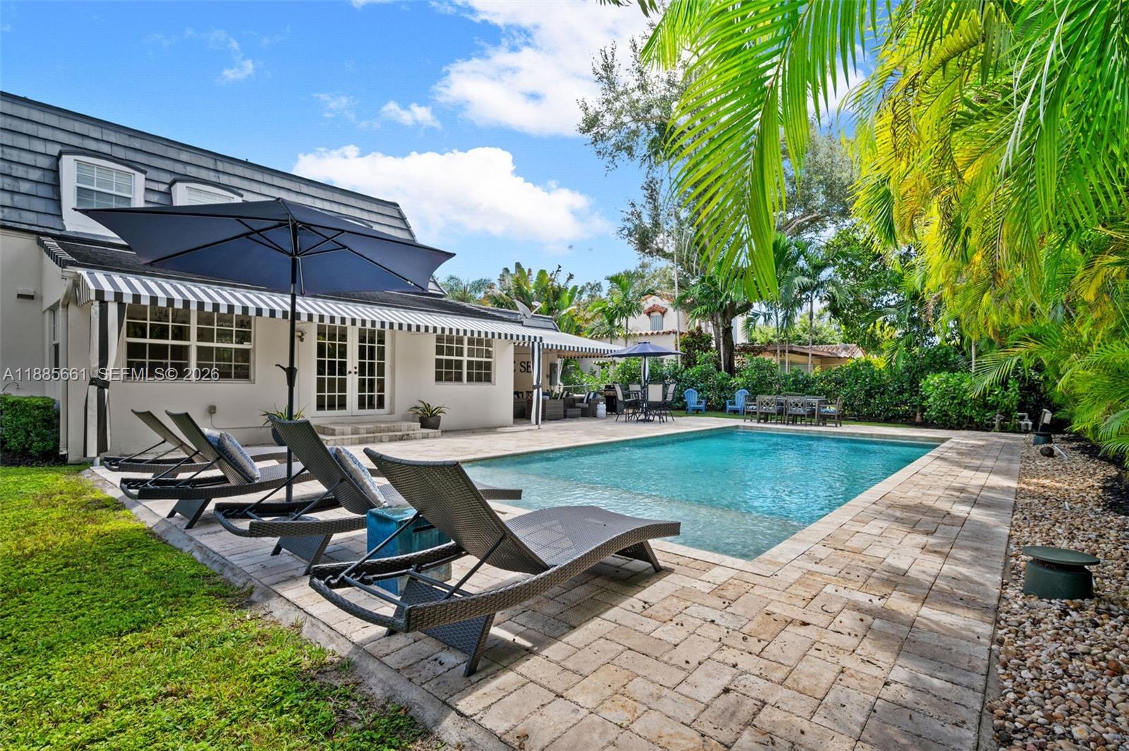 1314 Country Club Prado