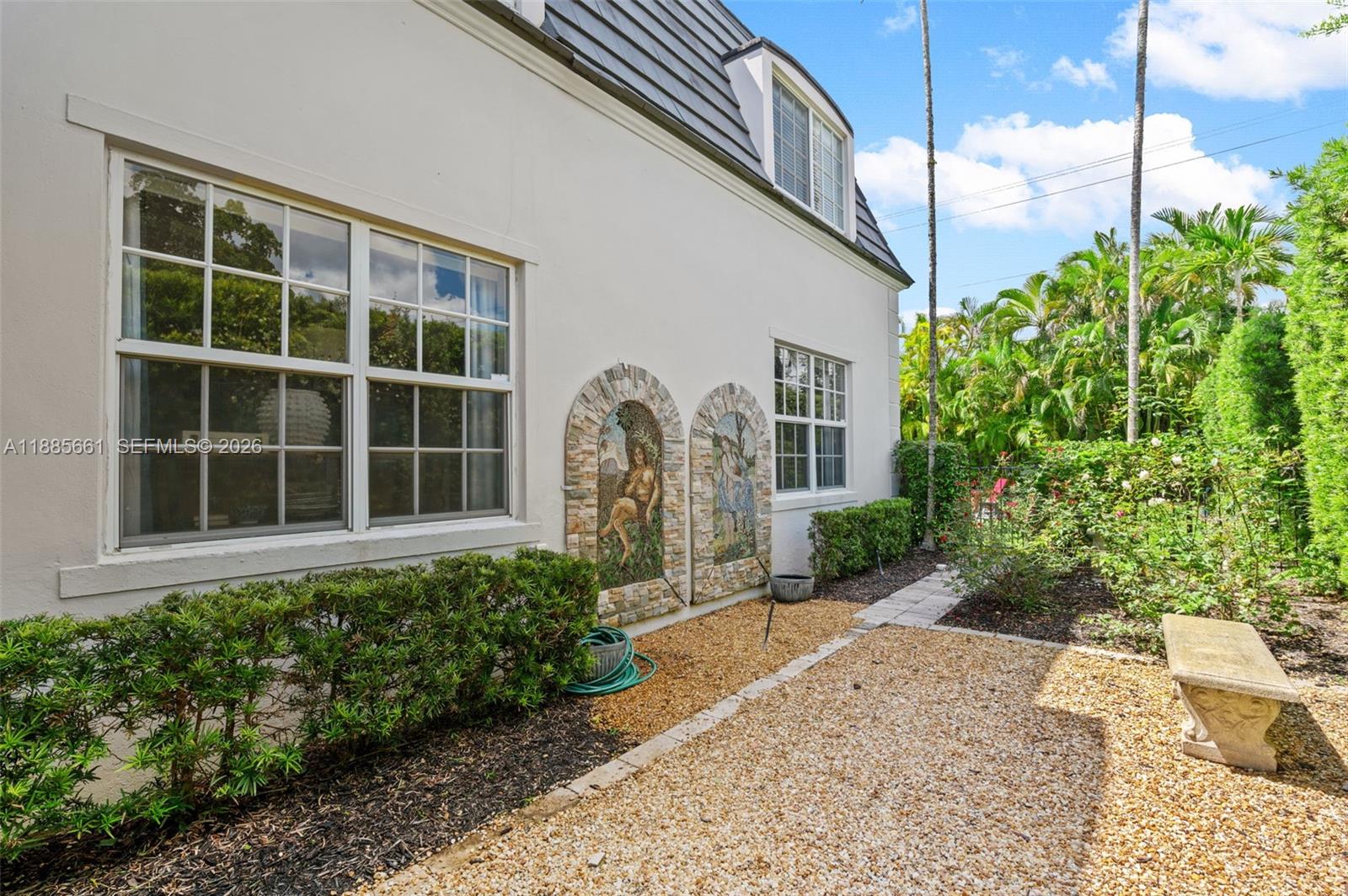 1314 Country Club Prado