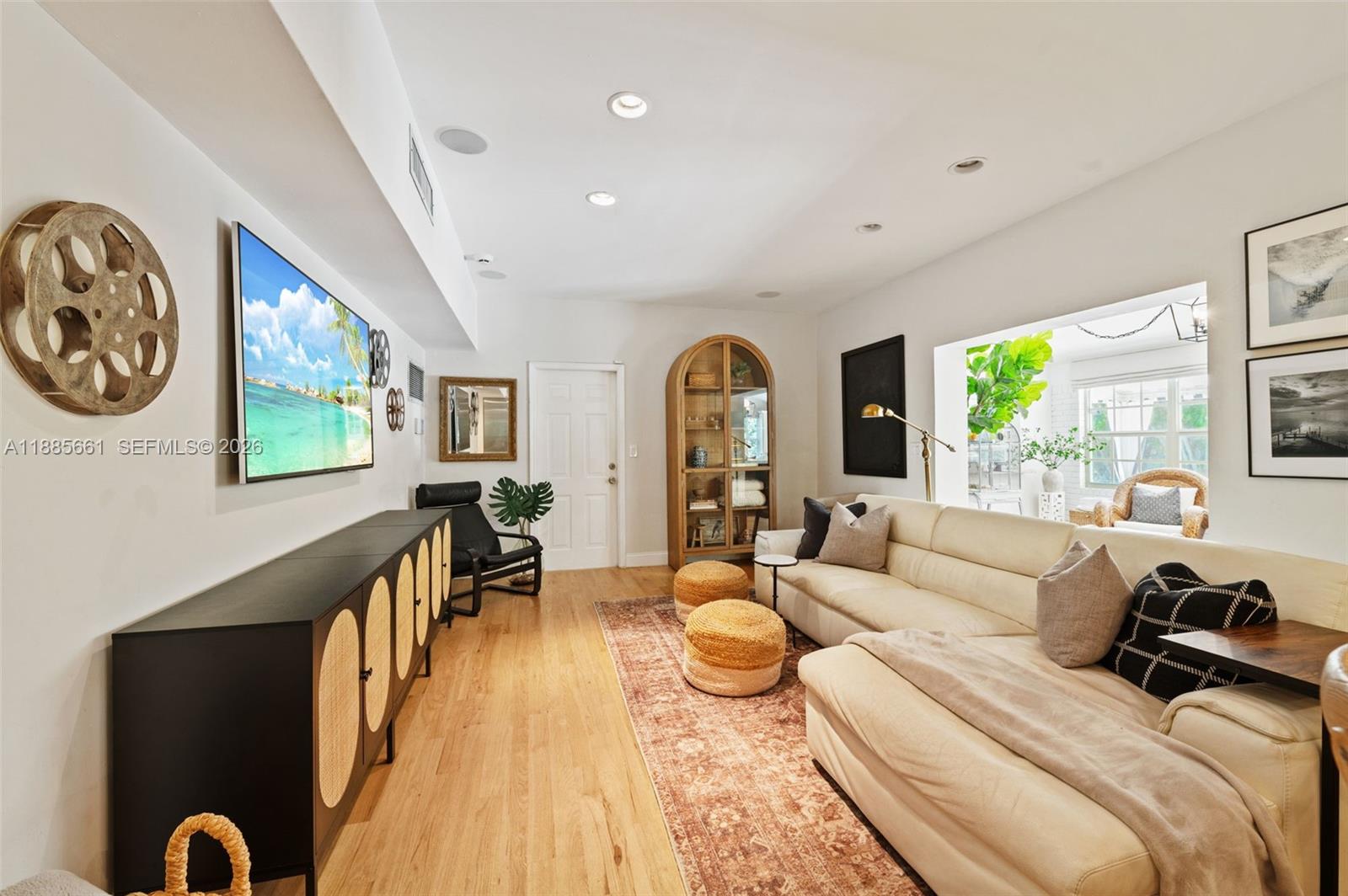 1314 Country Club Prado