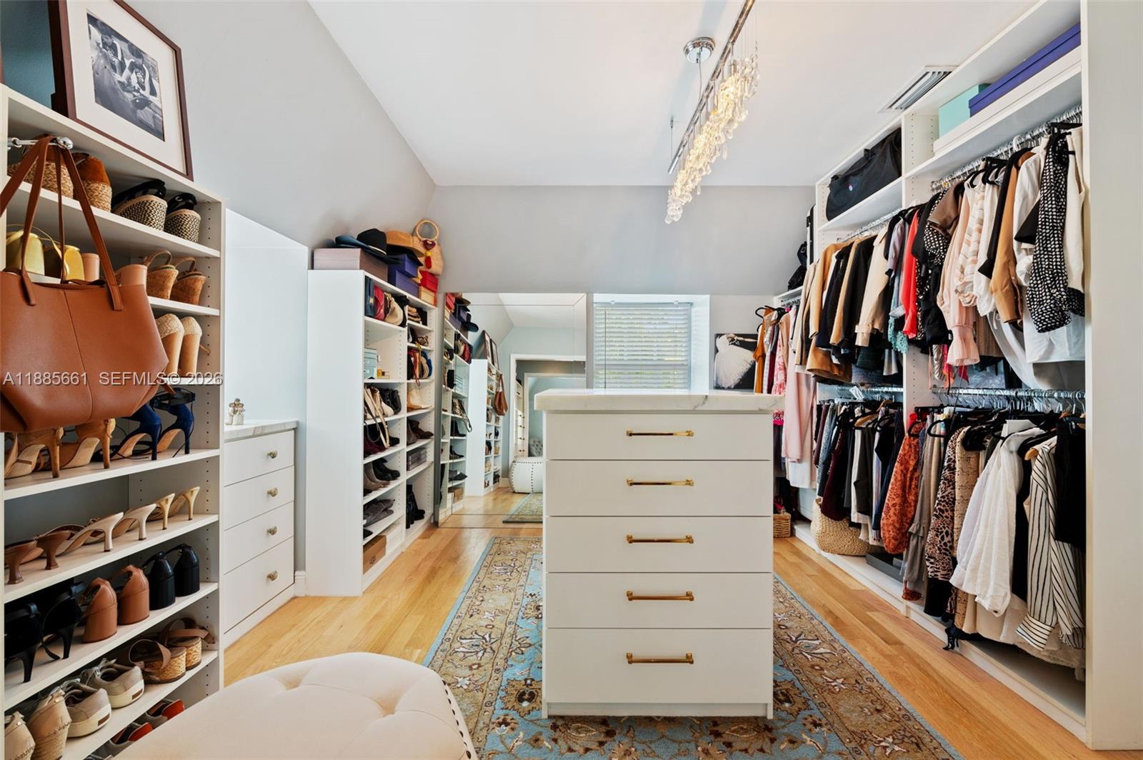 1314 Country Club Prado