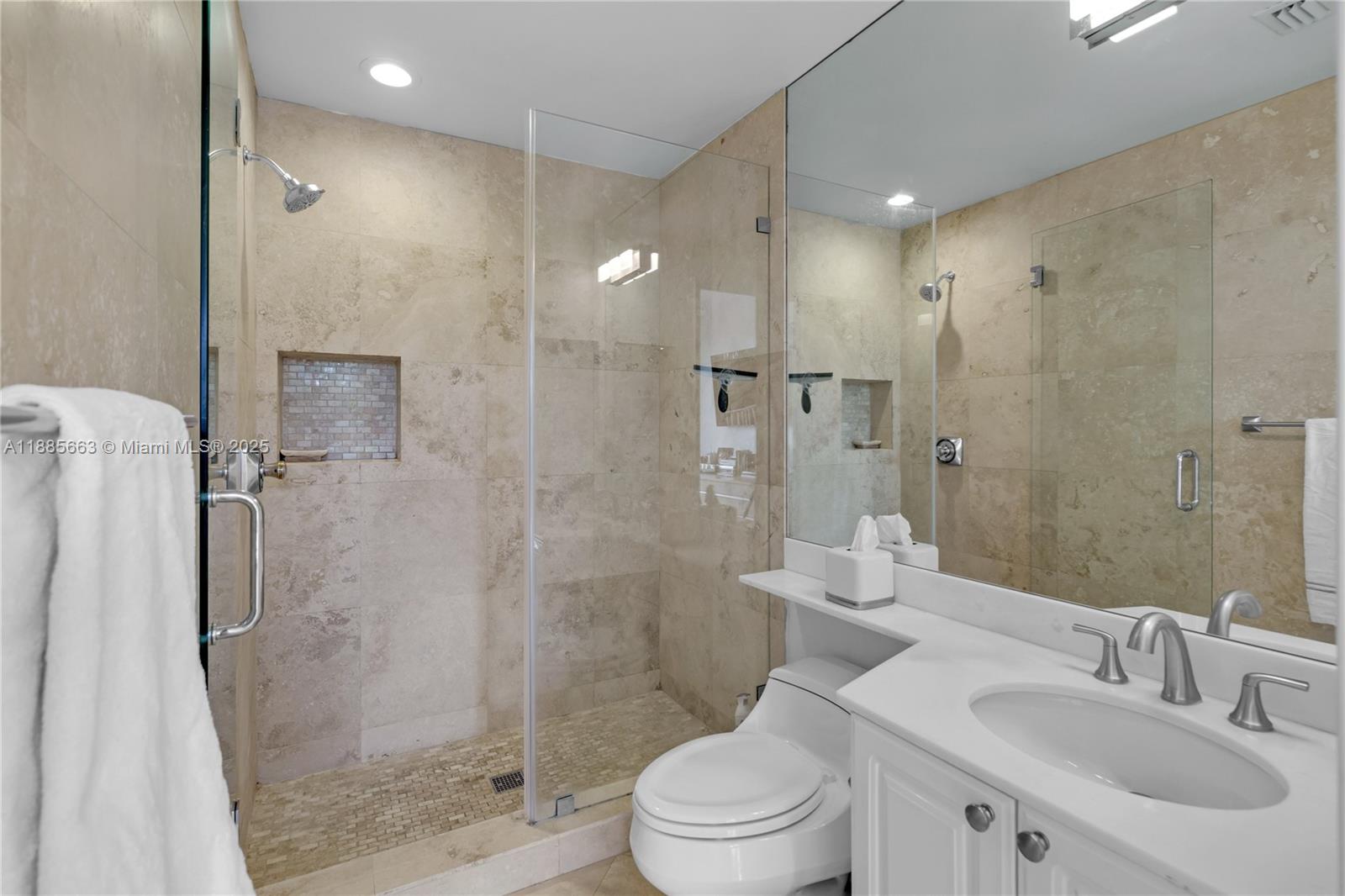 737 Crandon Blvd # 1 Unit: PH-1