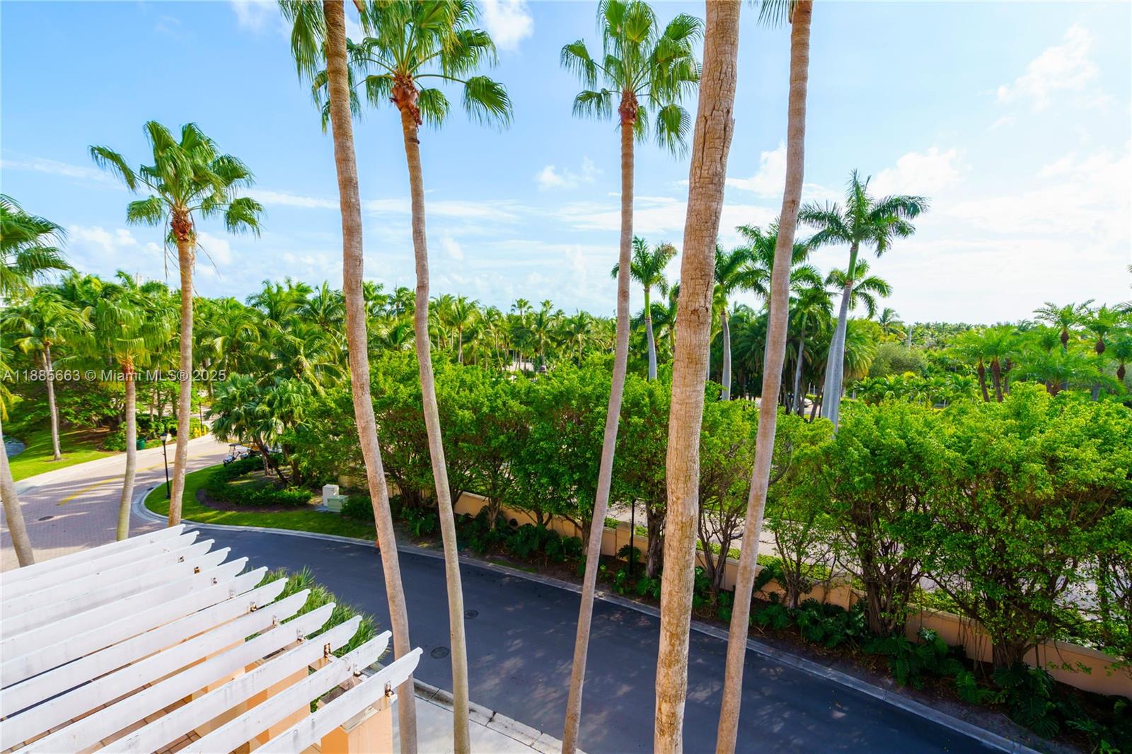 737 Crandon Blvd # 1 Unit: PH-1