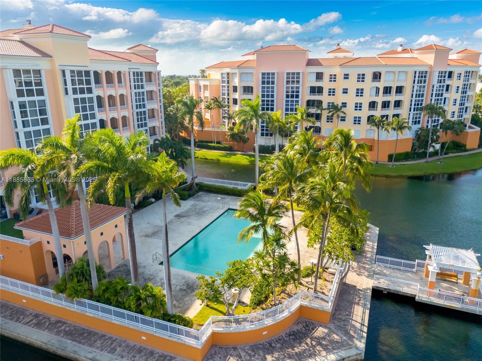 737 Crandon Blvd # 1 Unit: PH-1