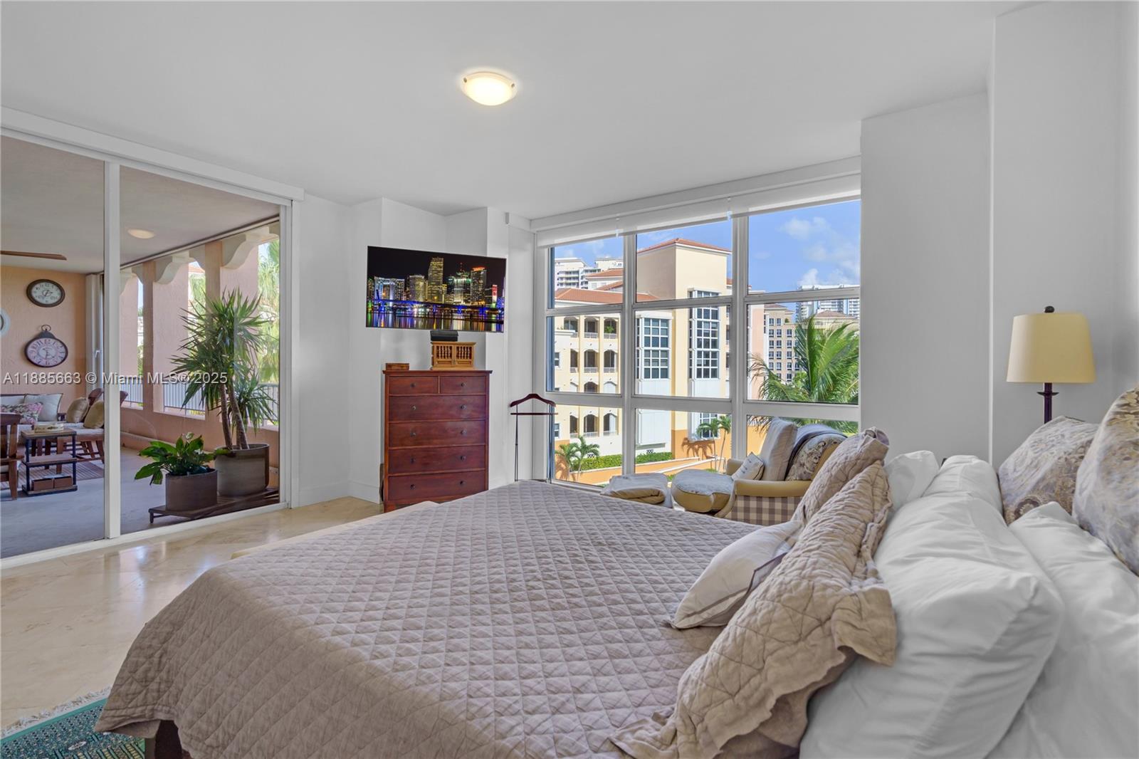 737 Crandon Blvd # 1 Unit: PH-1