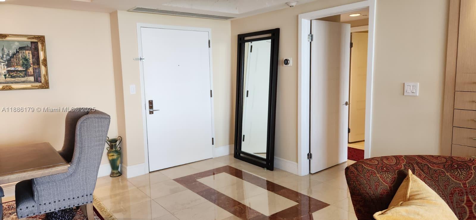 2000 Island Blvd # 2605