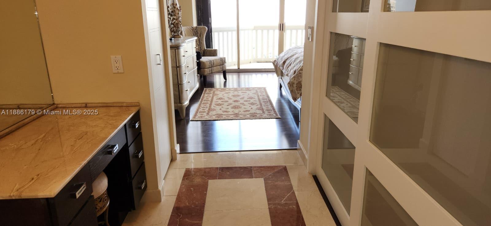 2000 Island Blvd # 2605