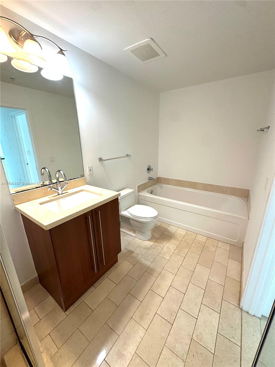 79 SW 12th St Unit: 2102-S