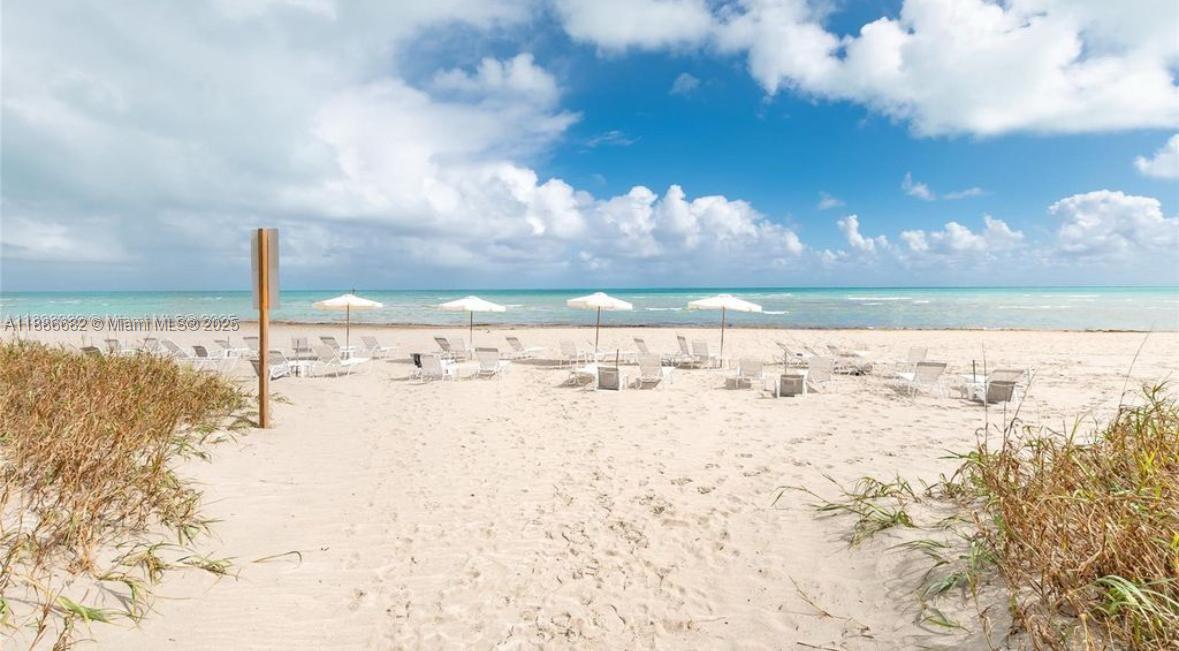 199 Ocean Lane Dr # 115